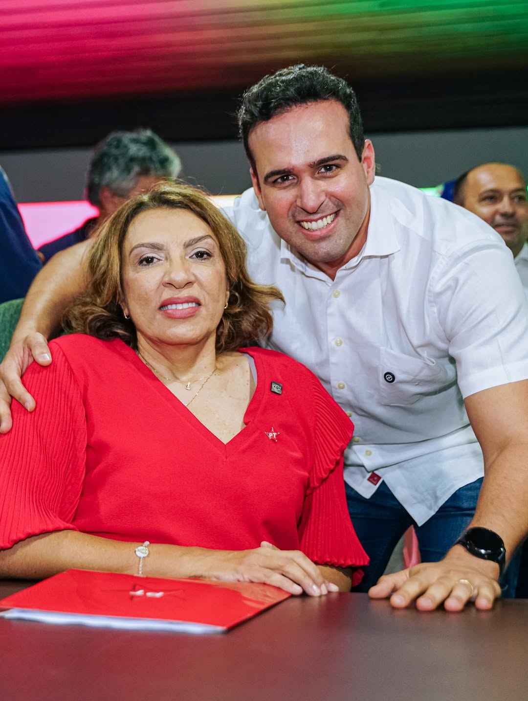 Presidente estadual do PT, deputada Cida Ramos, e o governador Lucas Ribeiro