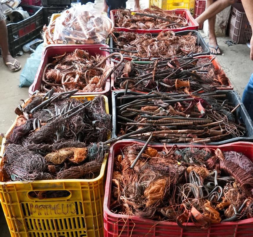 Material apreendido foi levado para perícia e ficará à disposição da Justiça 