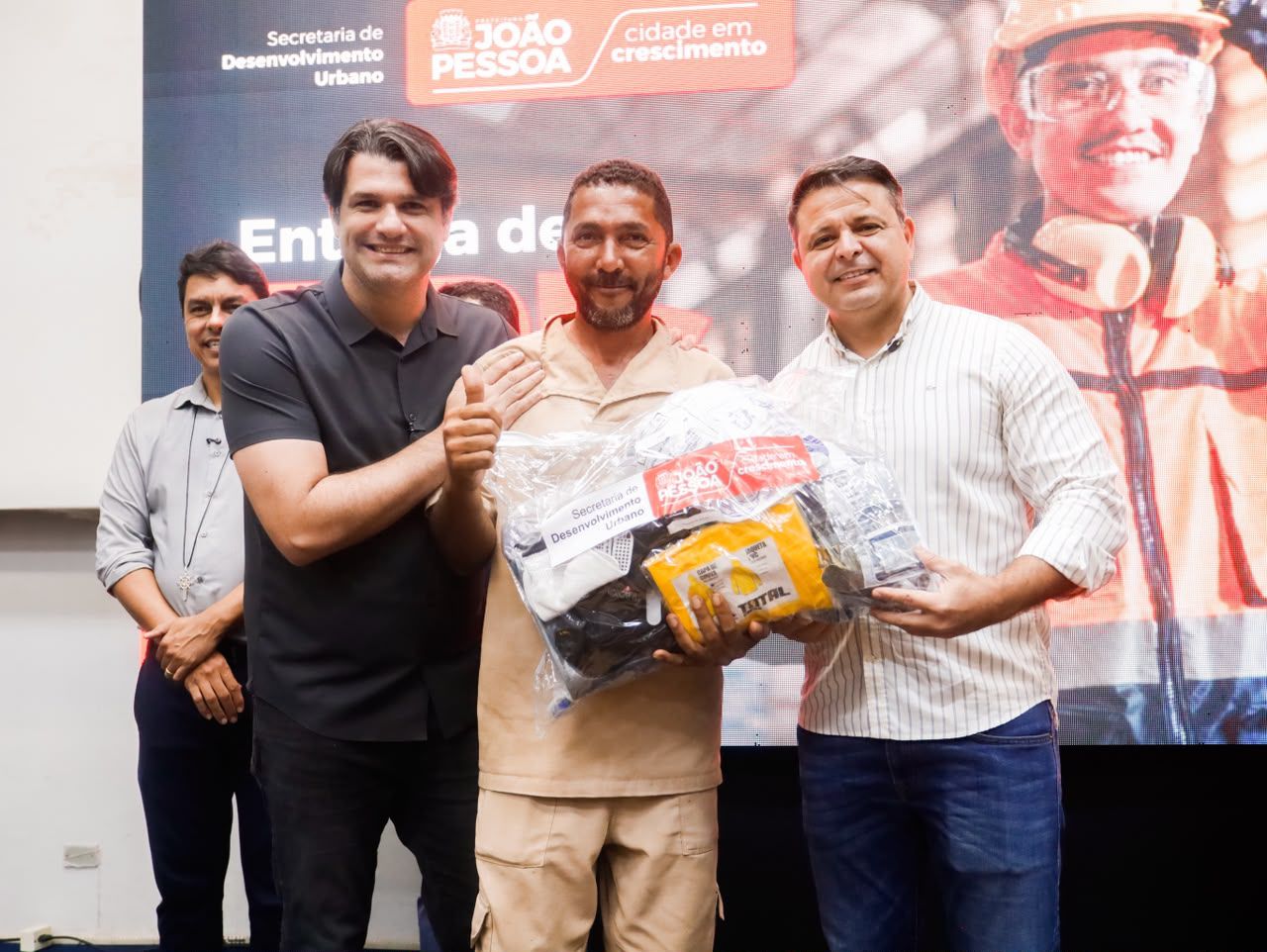 "Nossa missão primordial é servir ao povo", disse o prefeito