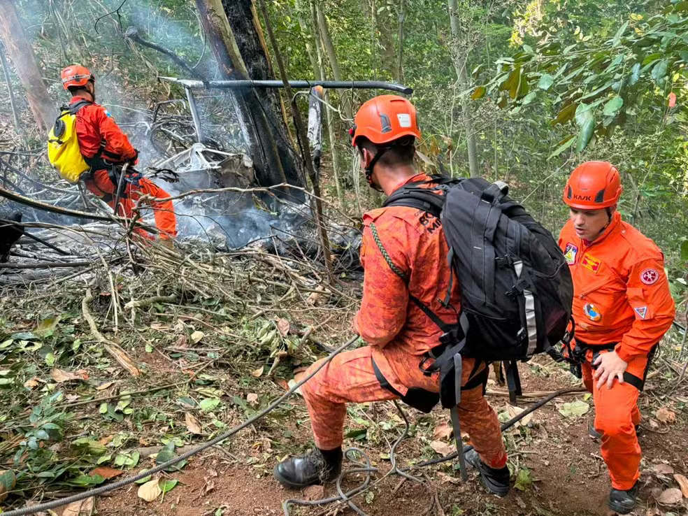Cerca de 40 militares, 11 viaturas e quatro unidades operacionais participaram da operação