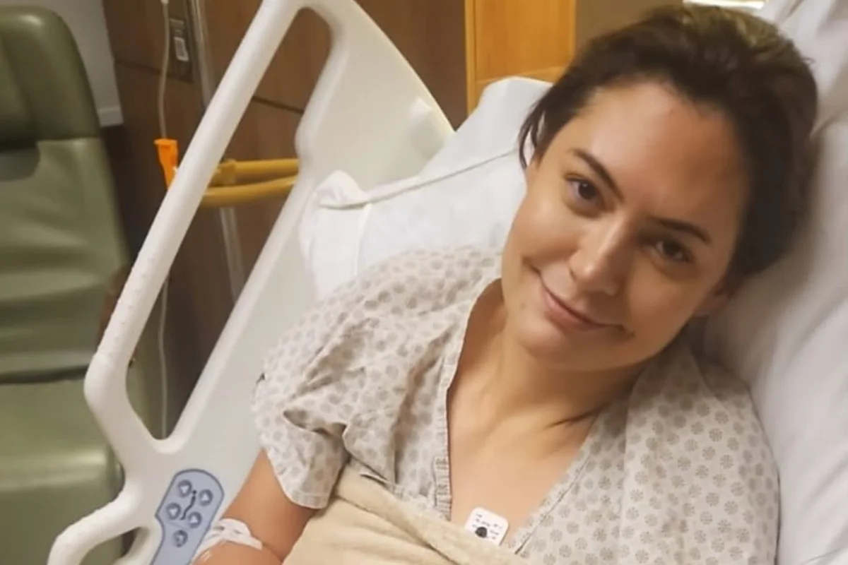 Michelle procurou o hospital para tratar uma forte enxaqueca