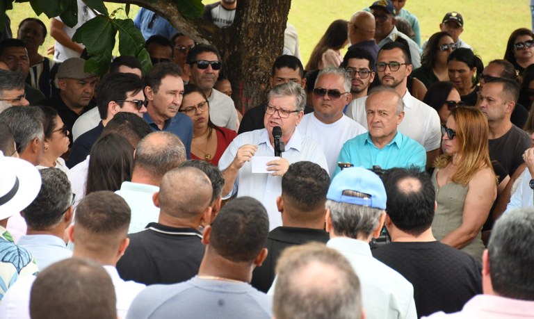 "Essa via tem uma importância muito grande para o desenvolvimento turístico da região e é uma alegria ver as ações do Estado em todos os cantos da Paraíba", disse o governador João Azevêdo