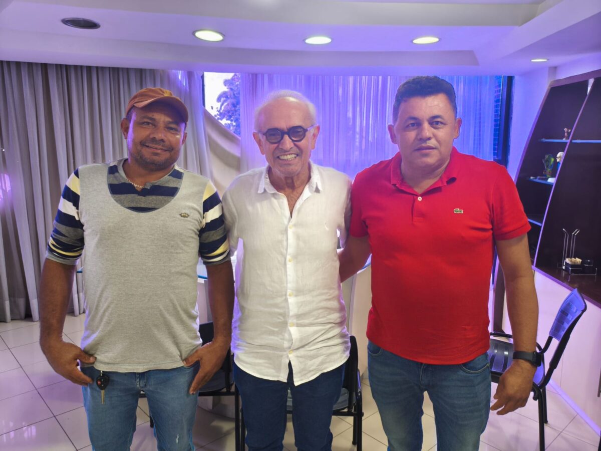"É bom contar com apoios que compartilham essa preocupação", disse Cícero Lucena (ao centro)
