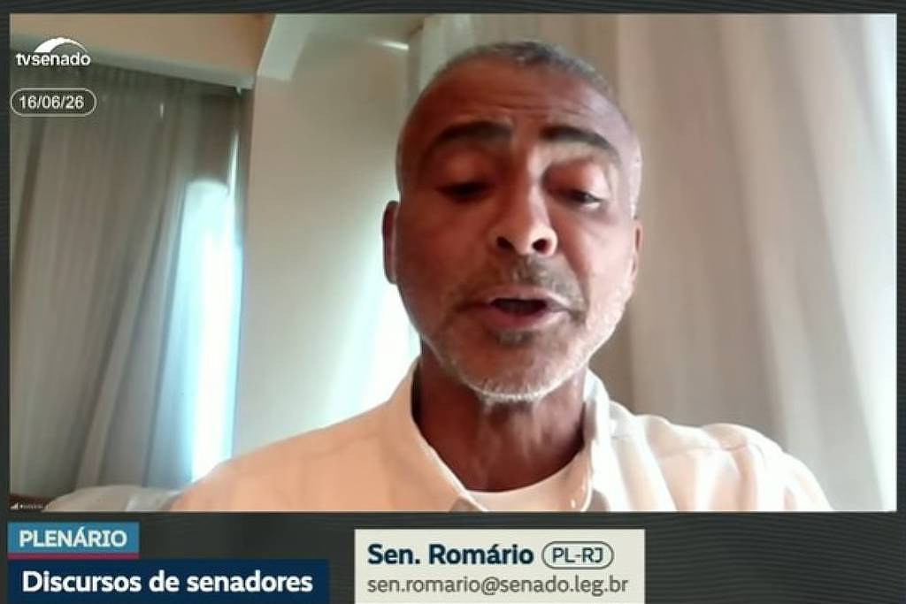 Romário em sessão remota do Senado