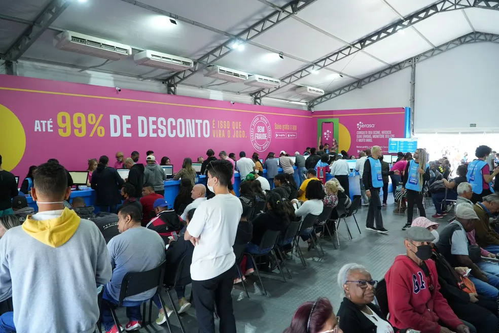 Serasa destaca que o país encerrou 2025 com recorde de inadimplência: 81,2 milhões de brasileiros negativados