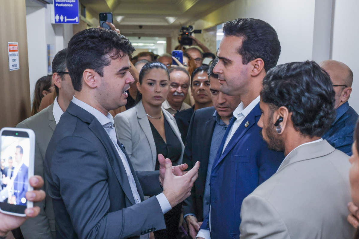 Lucas Ribeiro (à dir.) foi enfático ao descrever a importância do convênio entre o Governo da Paraíba e a Clipsi