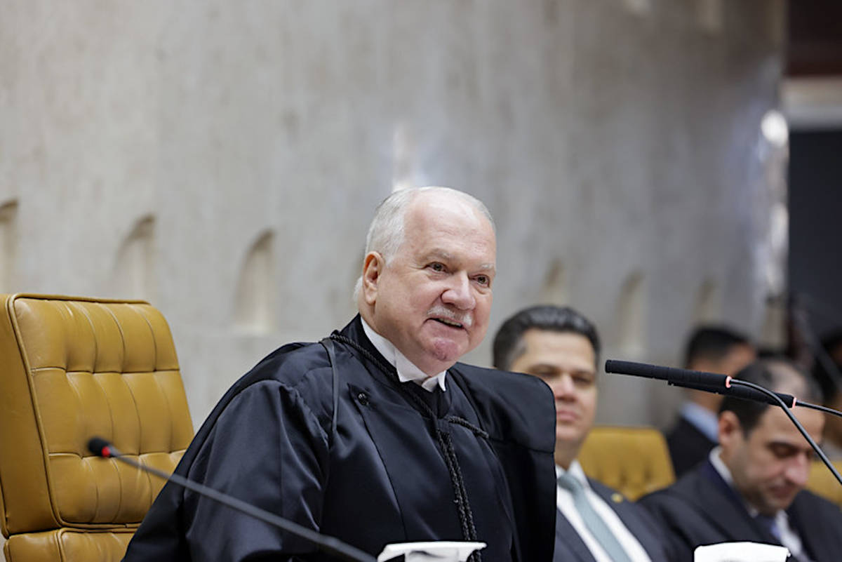 Ministro Edson Fachin destacou a importância de estimular o diálogo entre os Poderes para assegurar a estabilidade institucional