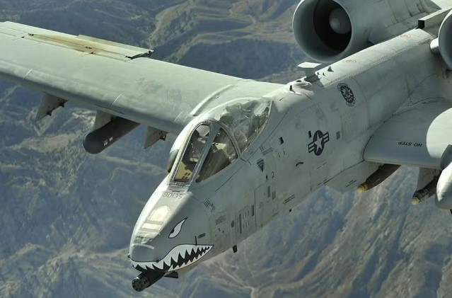 Caça A-10 Thunderbolt II, da Força Aérea norte-americana, foi abatido pelas forças iranianas