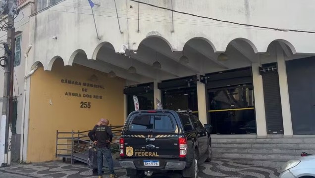 Diligências ocorrem em endereços vinculados aos investigados