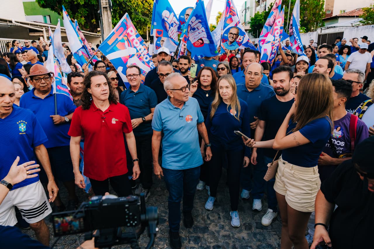 Multidão acompanhou Cícero e Veneziano