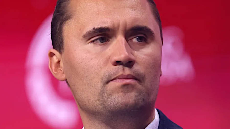 Ativista de extrema direita, Charlie Kirk era aliado de Donald Trump 