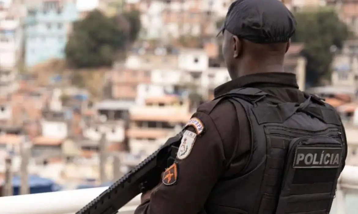 Polícias Civil e Militar já cumpriram dezenas de mandados de prisão contra integrantes do TCP que atuam no Complexo de Israel