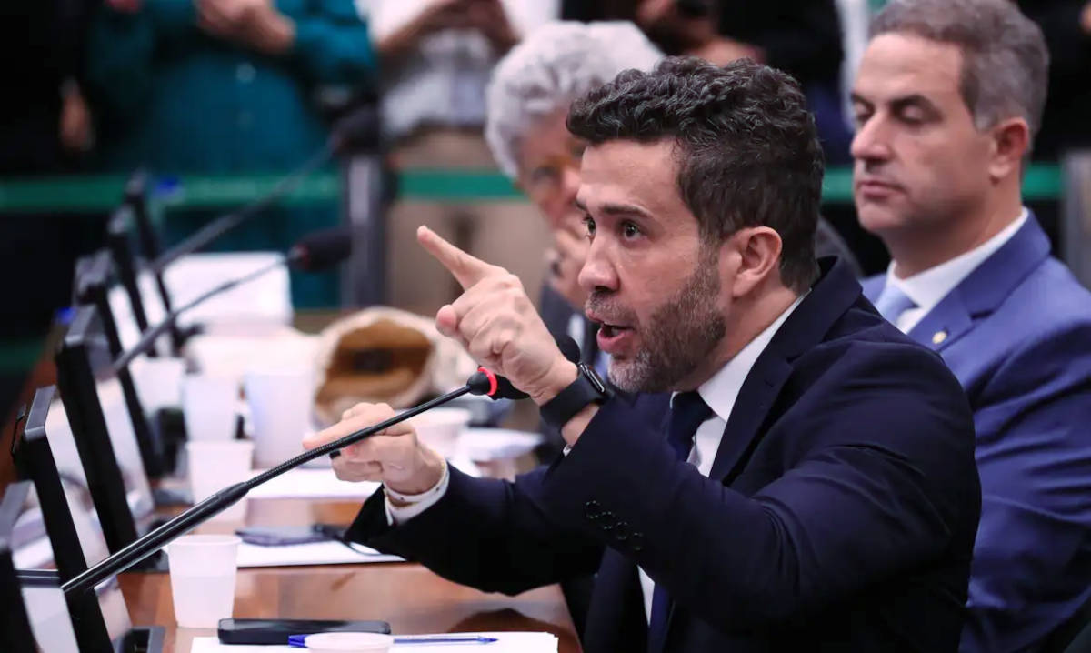 Janones foi punido por manifestações consideradas inadequadas contra Nikolas