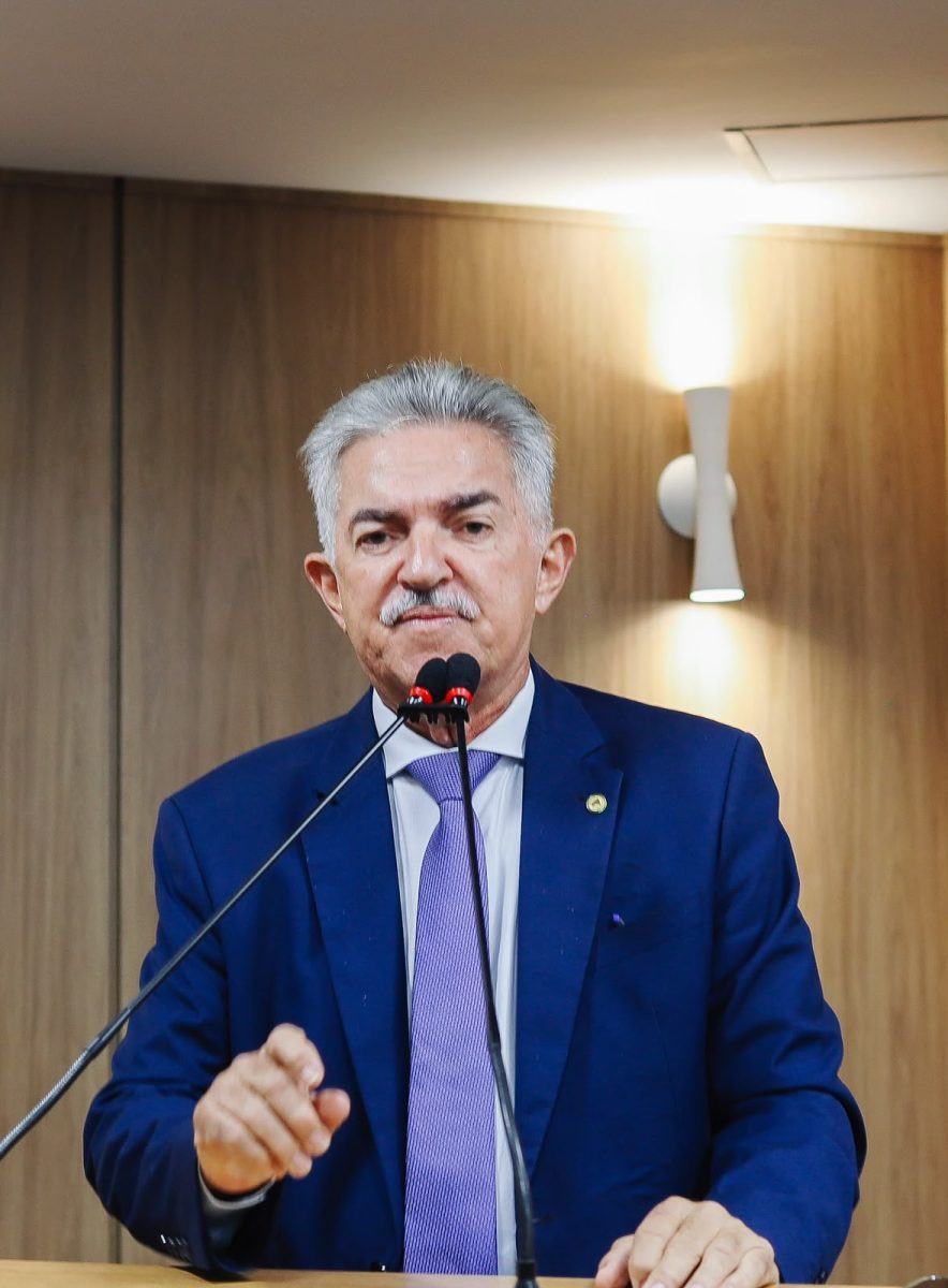 João Gonçalves enfatizou que a incorporação de planos de cargos e carreiras faz parte do crescimento vegetativo da folha e criticou o uso do tema no debate político