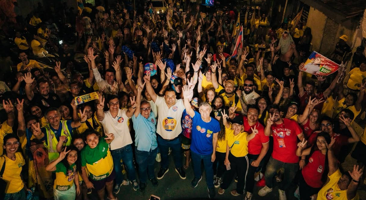 Plenária promovida por Zé do Mutirão com Cícero Lucena