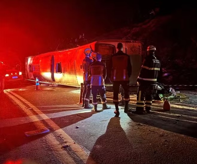 Veículo transportava 47 passageiros além do motorista