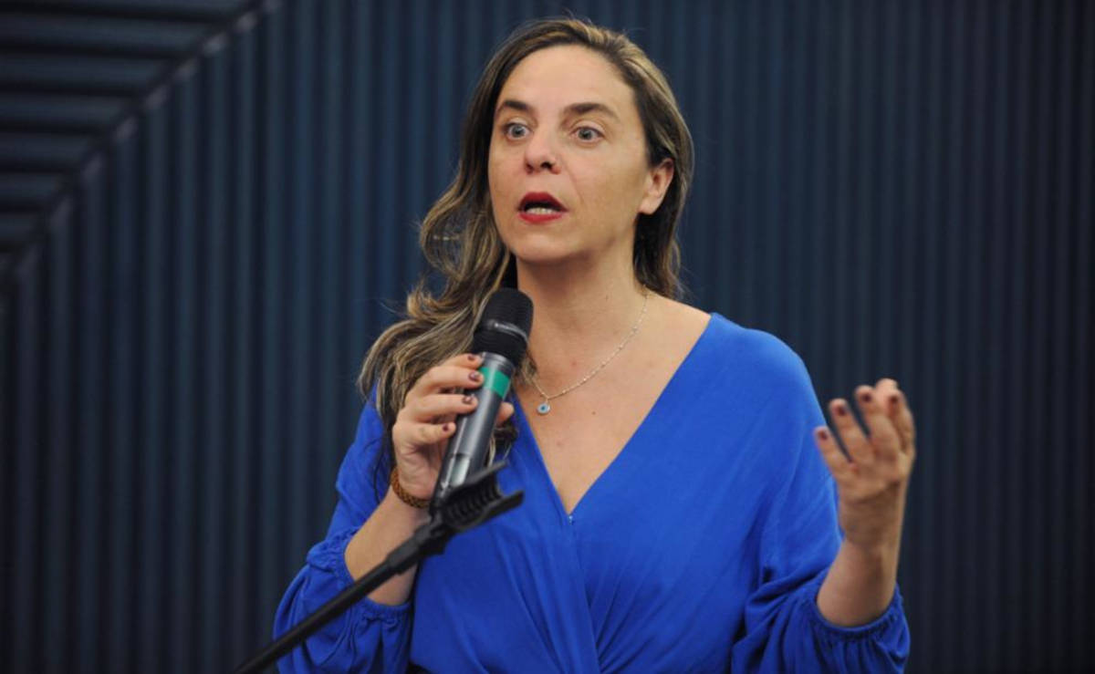 "A soberania nacional não pode se submeter a imposições unilaterais de potências imperialistas”, disse Fernanda Melchionna