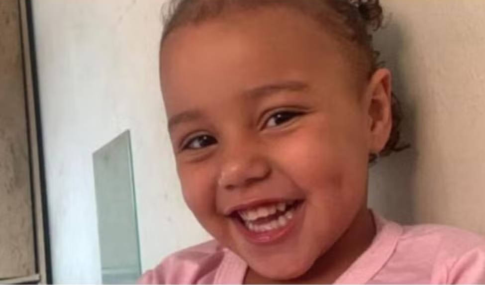 Alice é autista não verbal 