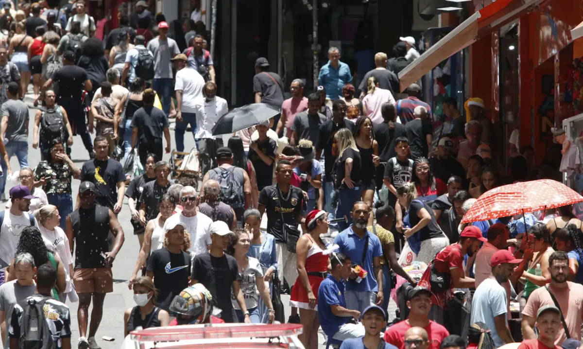 De cada cem brasileiros, seis são Marias; sobrenome Silva atinge 34 milhões de pessoas, ou 16% da população, segundo dados do Censo 2022