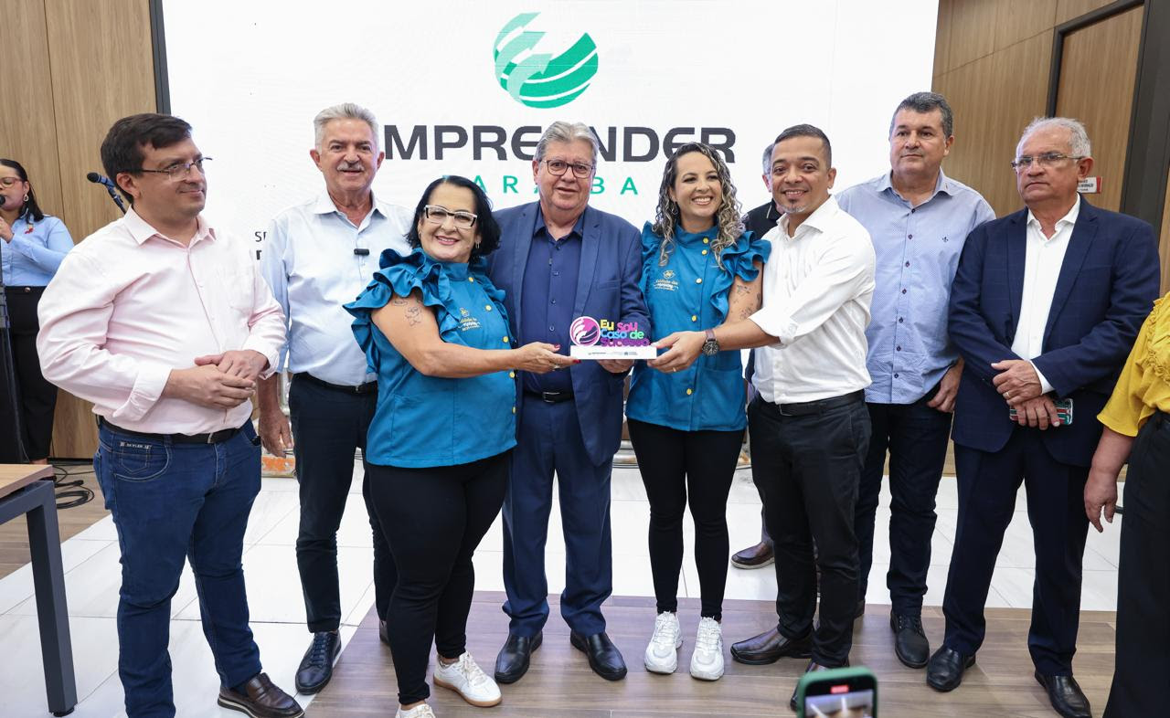 Imóvel possui mais de 1.000 metros quadrados de área e adota o formato de coworking, permitindo que todas as equipes compartilhem o mesmo espaço e dialoguem mais