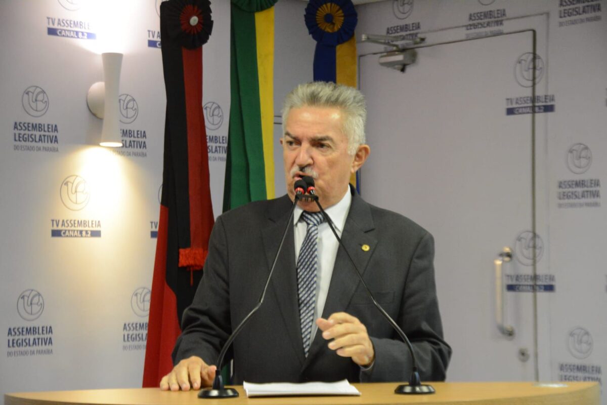 João Gonçalves também rebateu declarações do deputado Walber Virgolino e criticou a postura da oposição diante das ações emergenciais coordenadas pelo Governo do Estado 