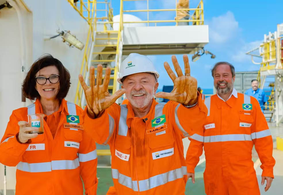 Presidente Lula celebra nova descoberta de petróleo pela Petrobras