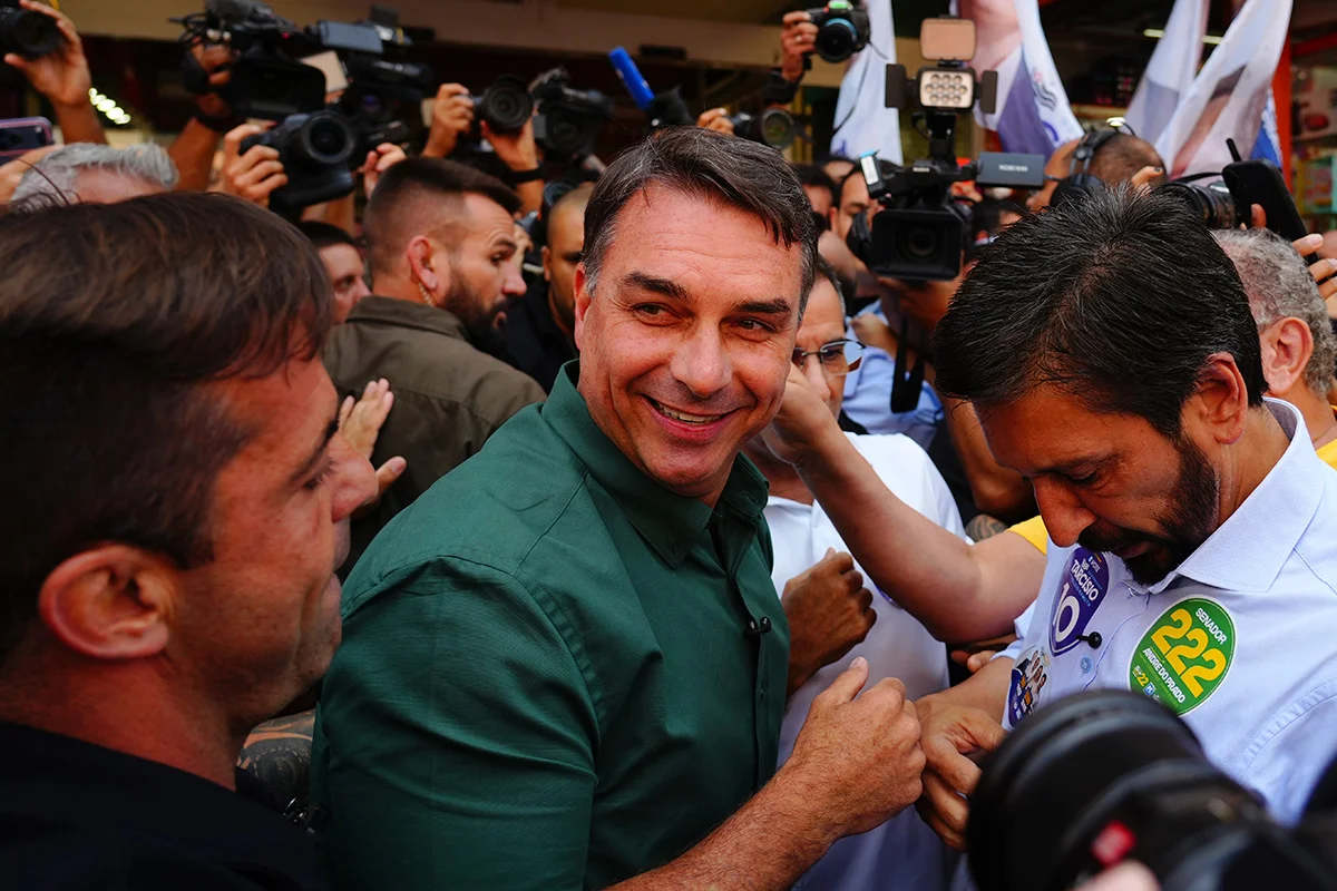 Senador Flávio Bolsonaro é candidato à Presidência da República