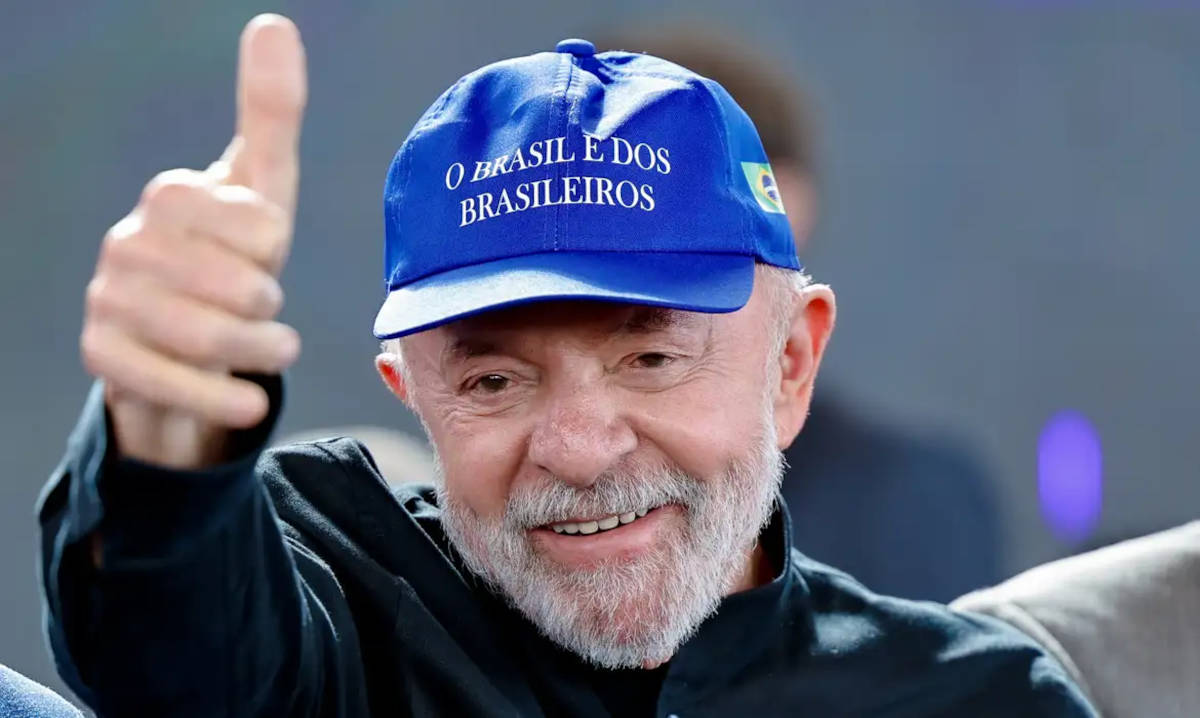 Lula voltou a defender o uso da Lei de Reciprocidade para responder as taxações de Trump caso as negociações com Washington não surtam efeito