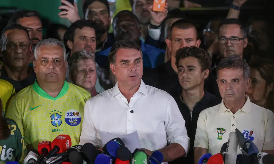 Derrotado, Flávio Bolsonaro não reconheceu a vitória de Lula nas eleições