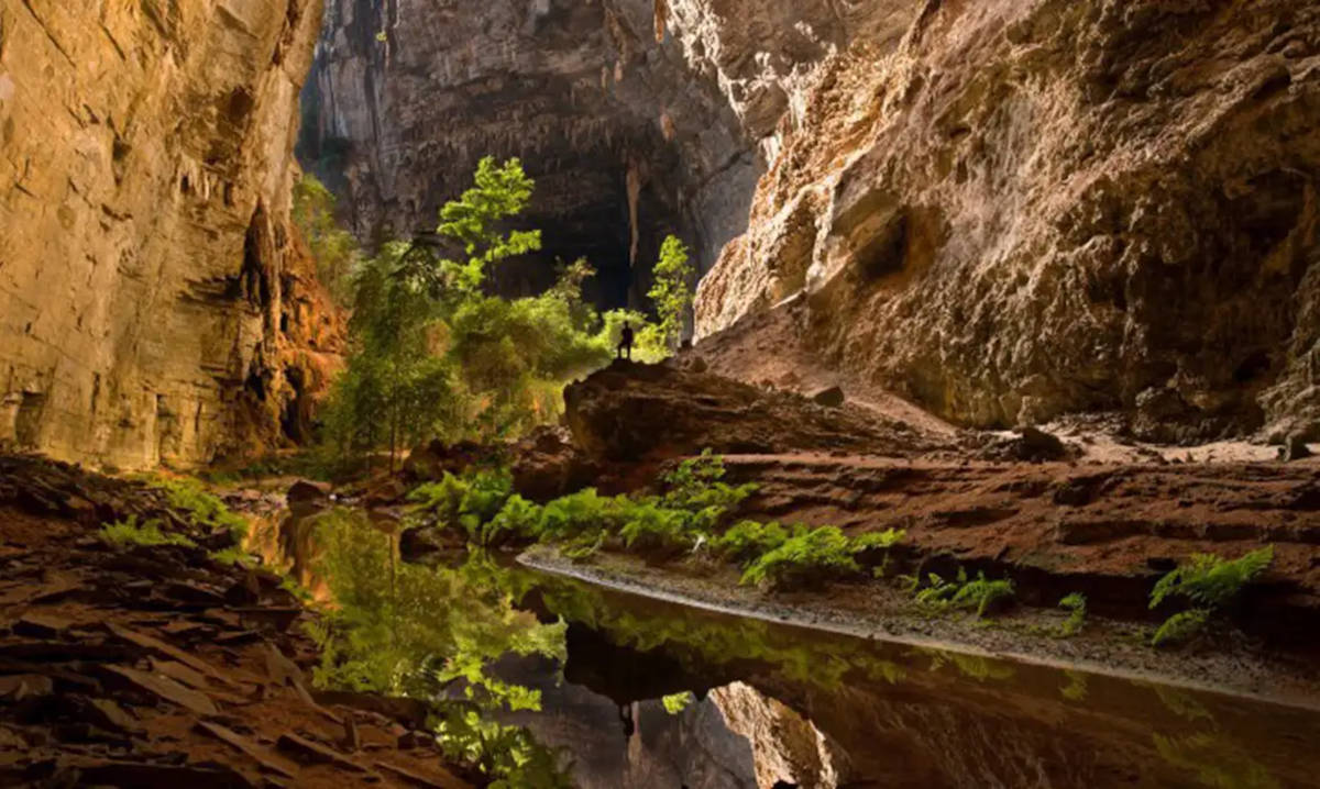 Parque Cavernas do Peruaçu abriga mais de 200 cavernas mapeadas, sítios arqueológicos com registros de ocupação humana de até 12 mil anos, pinturas rupestres e uma rica biodiversidade
