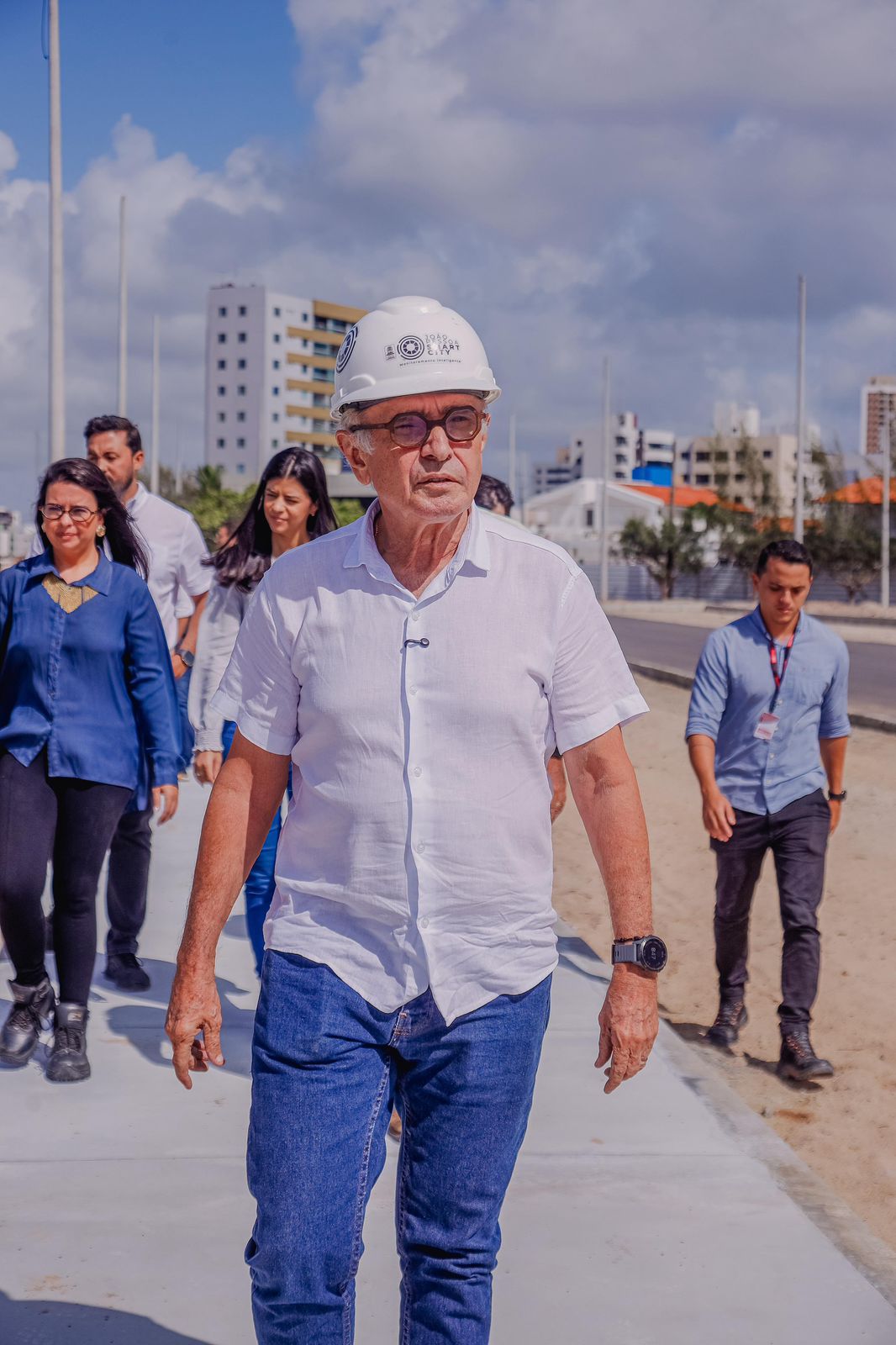 Cícero destacou o avanço significativo das obras, especialmente na área externa do projeto