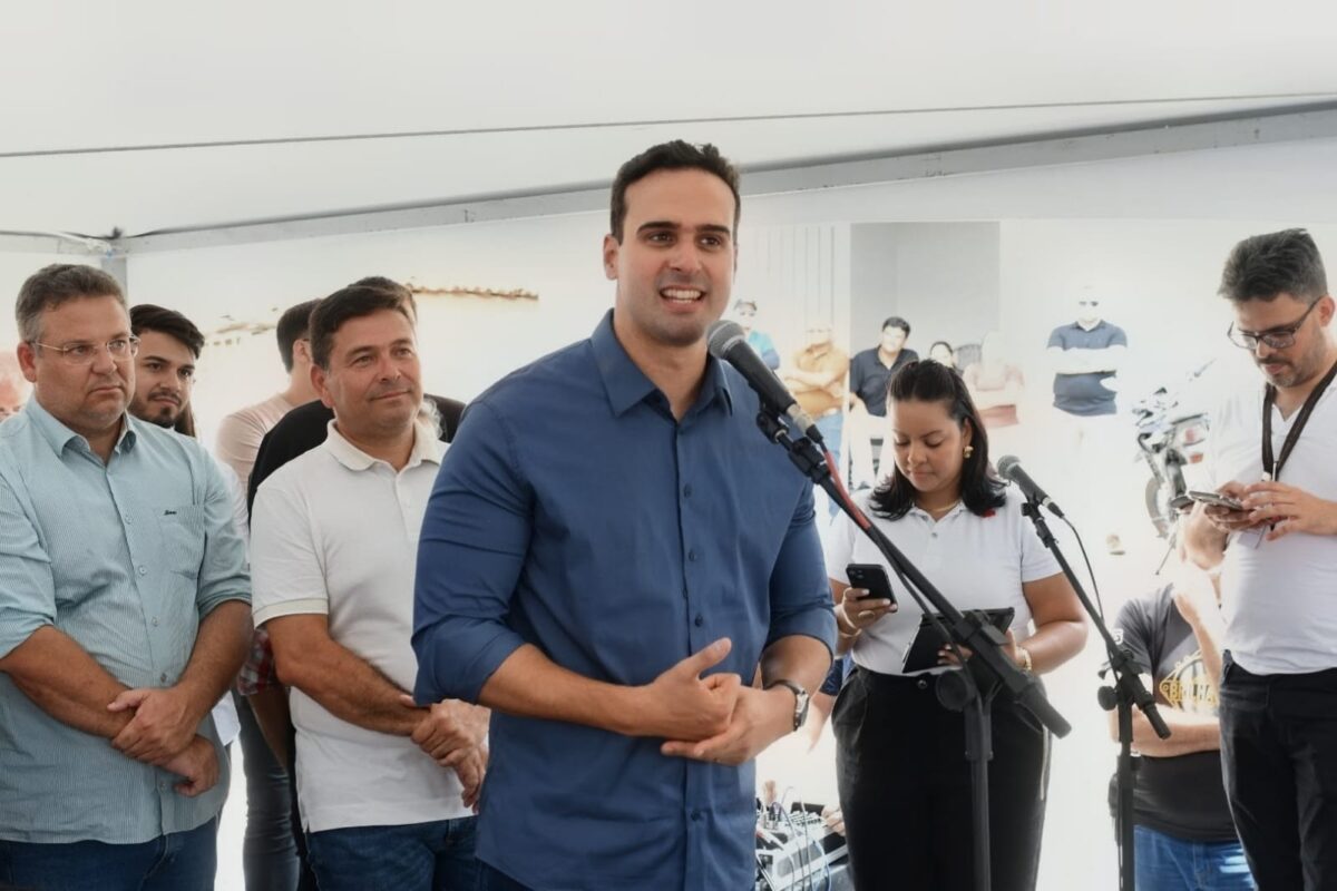 Lucas Ribeiro pontuou a importância estratégica do prédio para a melhoria dos indicadores educacionais do município e projetou a expansão da rede assistencial pelo interior da Paraíba 