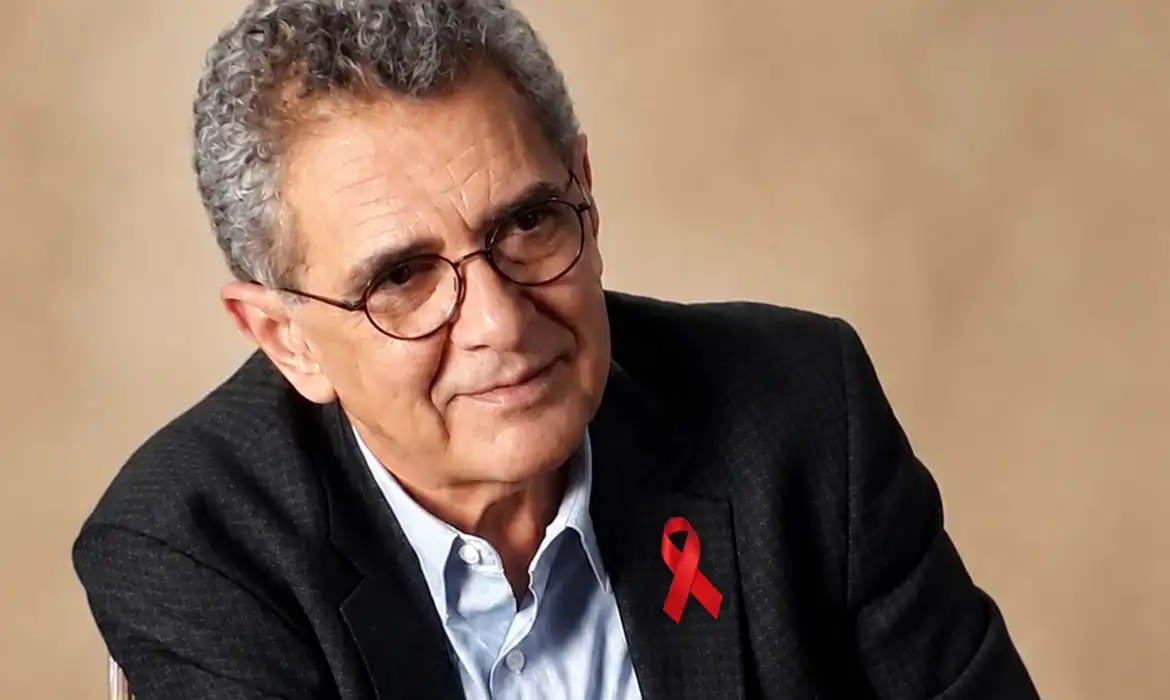 Paulo Roberto Teixeira esteve na origem da primeira resposta estatal à aids no Brasil