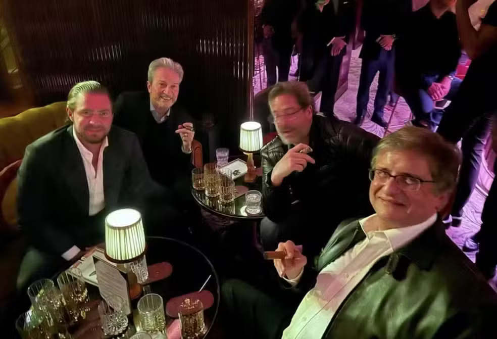 Gonet (à dir.) já admitiu que a foto é autêntica