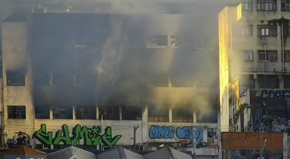 Prédio na Vila Prudente era ocupado por sem-teto