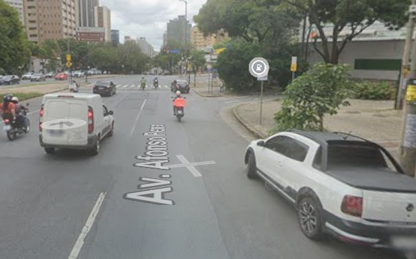 Trânsito na Av. Afonso Pena, Centro de Belo Horizonte