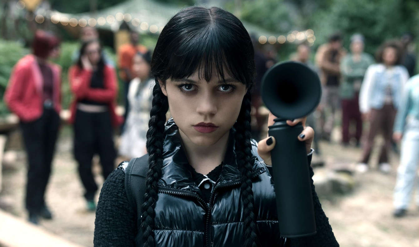 Jenna Ortega no papel de Wandinha 