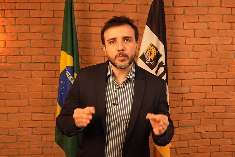 Renan Santos é pré-candidato à Presidência da República pelo Missão