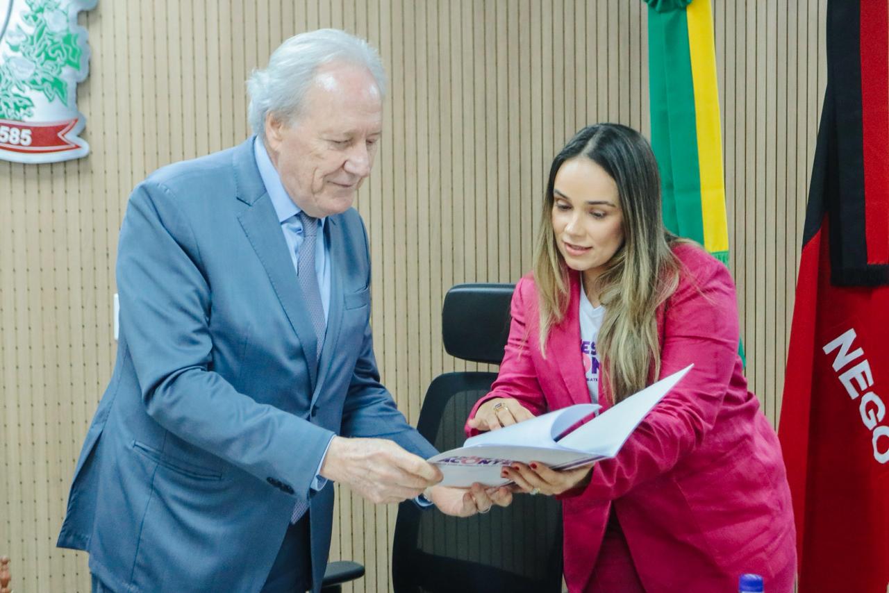 Documento que evidencia avanços do programa foi apresentado pela coordenadora estadual do programa, a segunda-dama do Estado, Camila Mariz, ao ministro Ricardo Lewandowski