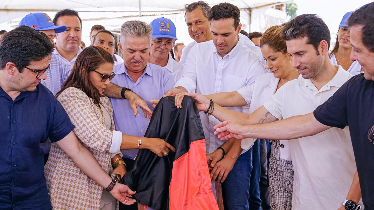 Entrega foi realizada pelo governador em exercício Lucas Ribeiro