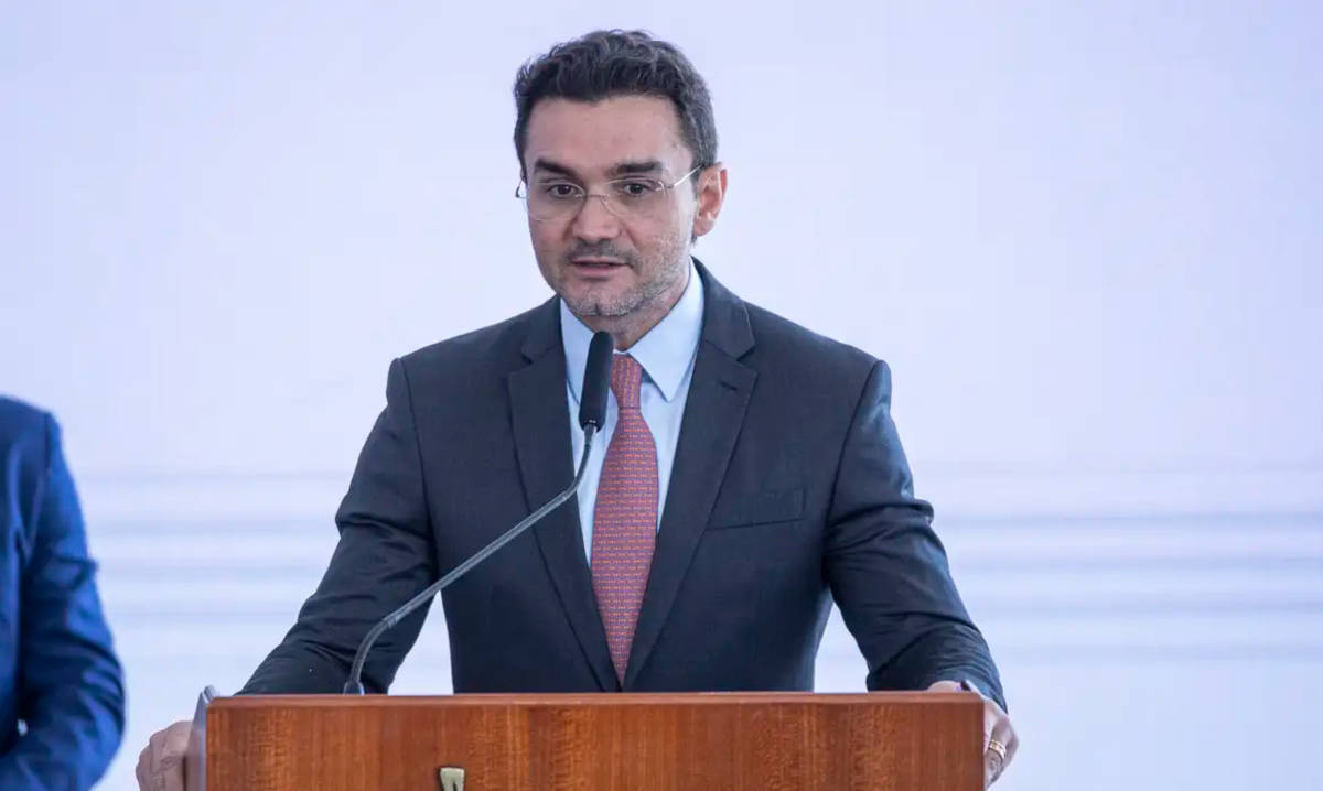 Celso Sabino reconhece que os preços praticados em Belém são inviáveis
