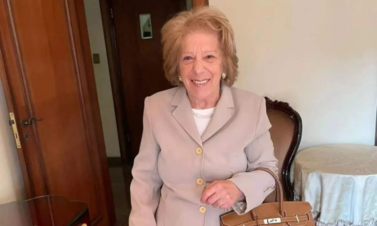 Por causa de seus gastos extravagantes com itens de luxo, Maria Berklian se tornou conhecida nas redes sociais como "Rainha do Brasil" 