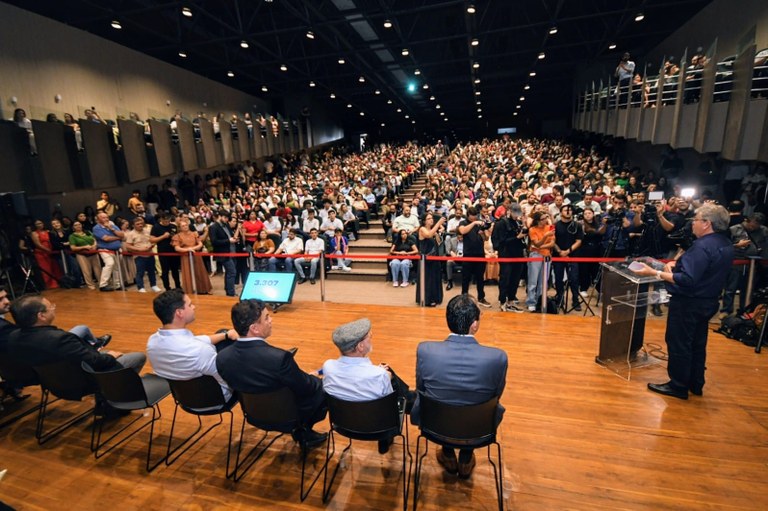 "É um reconhecimento a todos os que se dedicaram para fazer uma melhor escola pública", destacou o governador João Azevêdo