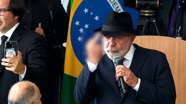 “Precisamos acabar com essa história de que o pobre não gosta de coisa boa. Aqui para eles”, disse o presidente Lula