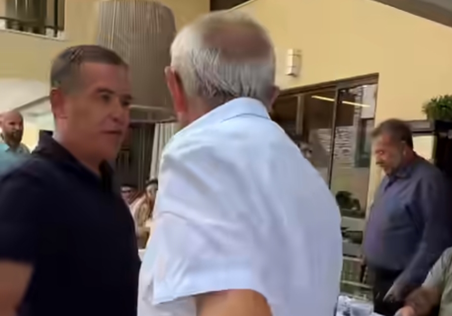 Presidente estadual do PDT, João Almeida (à esq.), prefeito Cícero Lucena (centro) e Carlos Lupi