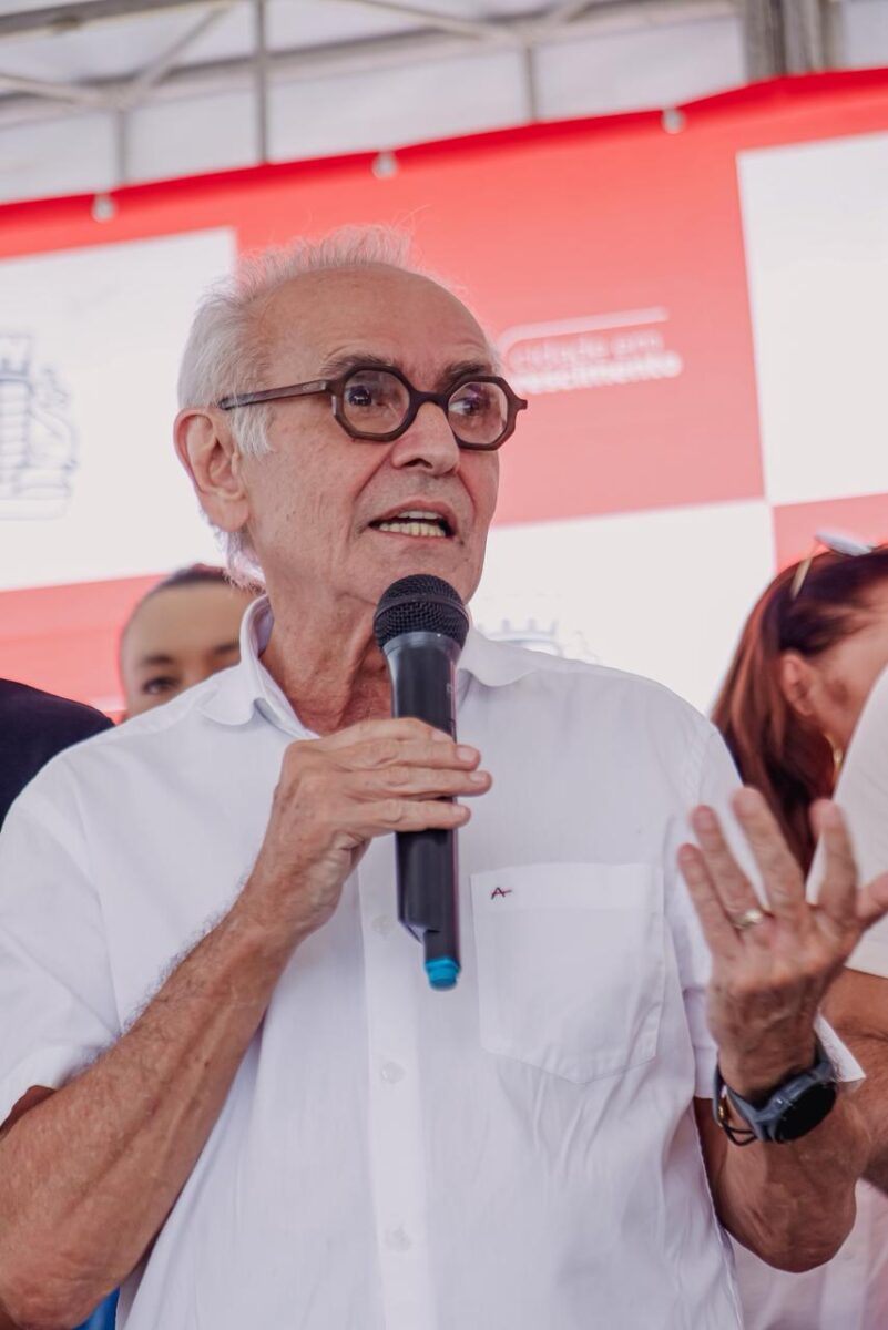 "A detecção precoce do câncer de mama é crucial", disse Cícero Lucena