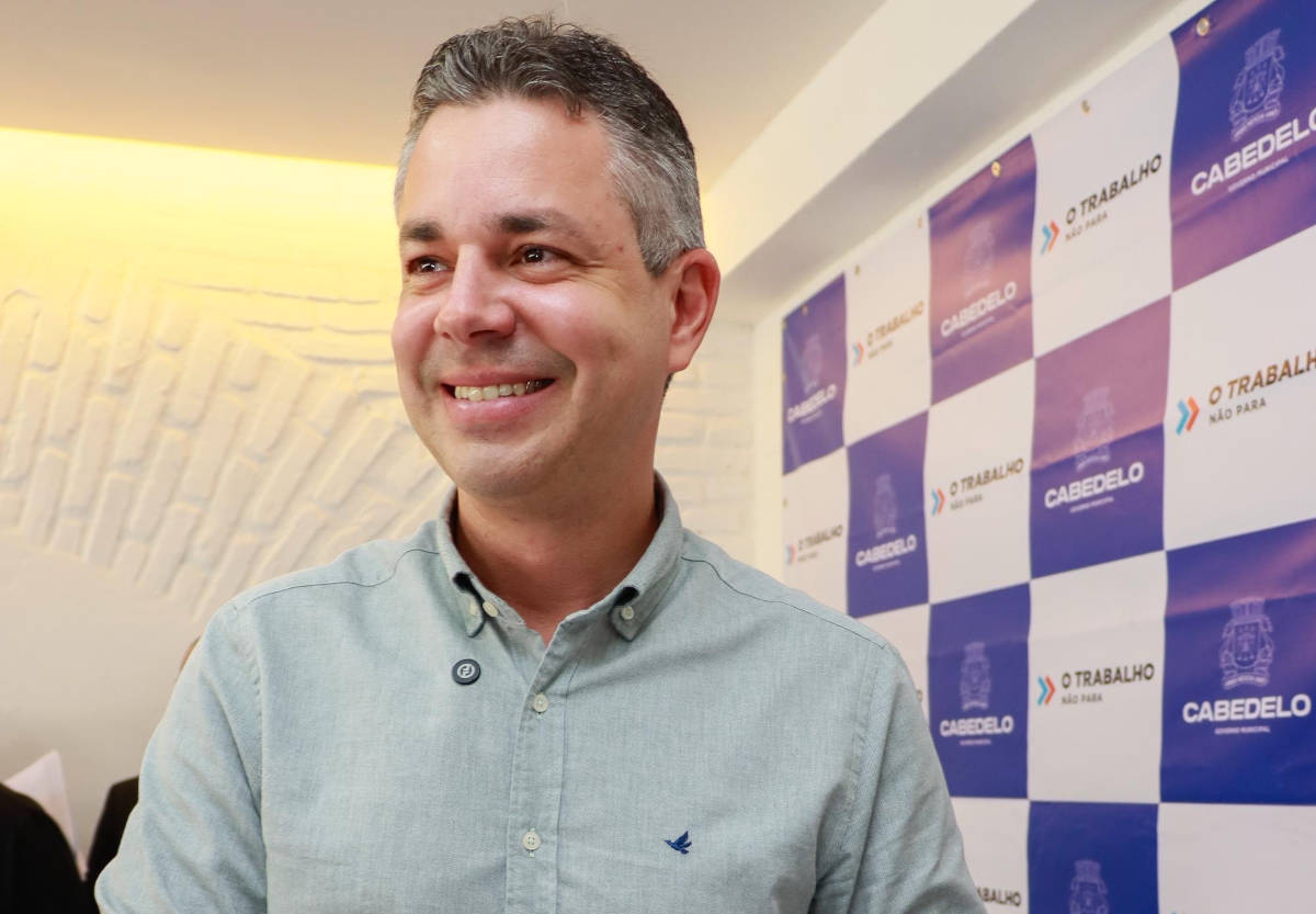 "Enxugamos a folha, avaliamos o impacto financeiro e garantimos a sustentabilidade da administração", comemorou o prefeito André Coutinho