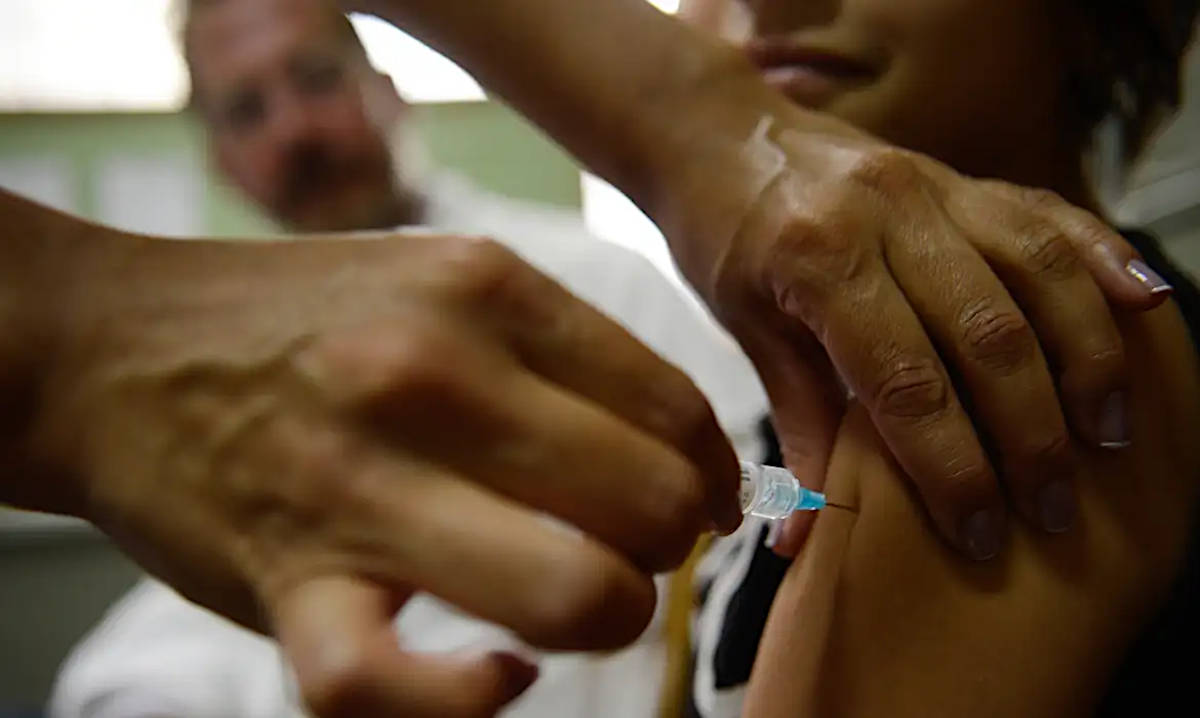 Vacina contra HPV oferece proteção contra diversos tipos de câncer