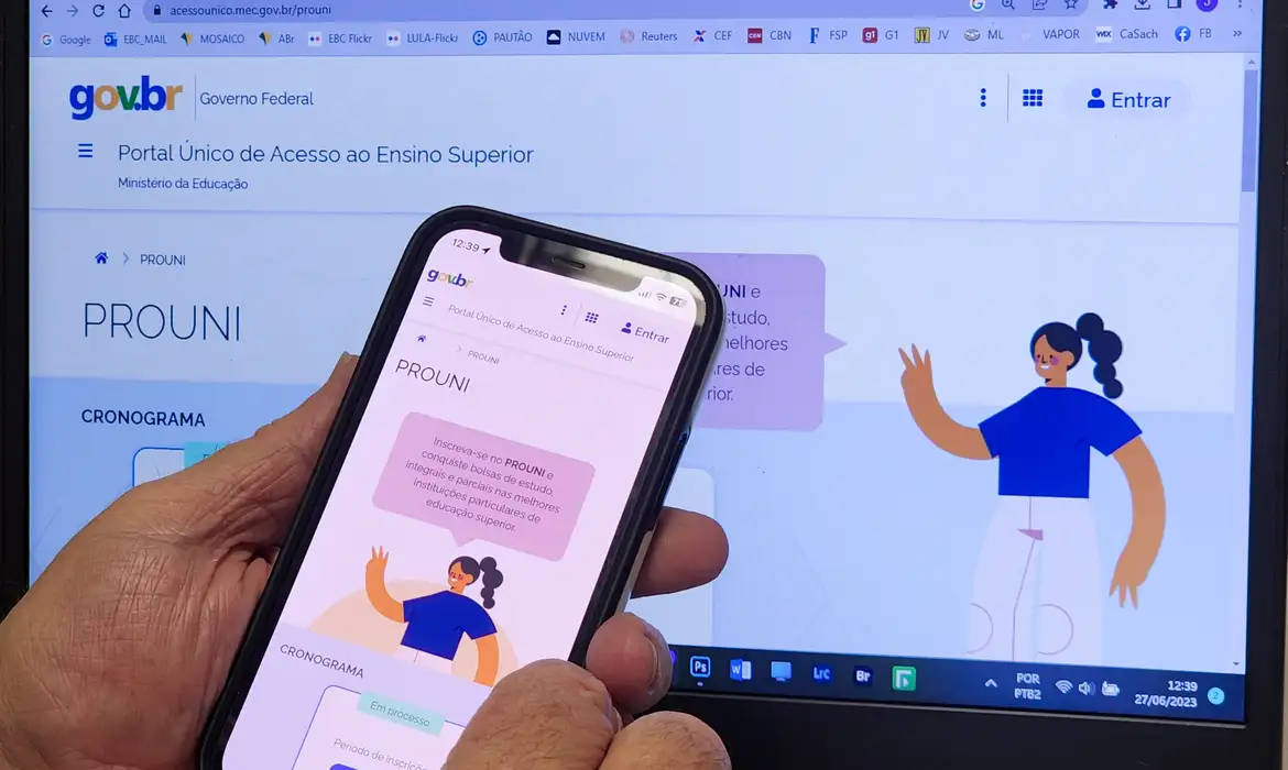 Candidato precisa ter concluído o ensino médio e ter obtido nota mínima em pelo menos uma das edições do Enem de 2024 ou 2025
