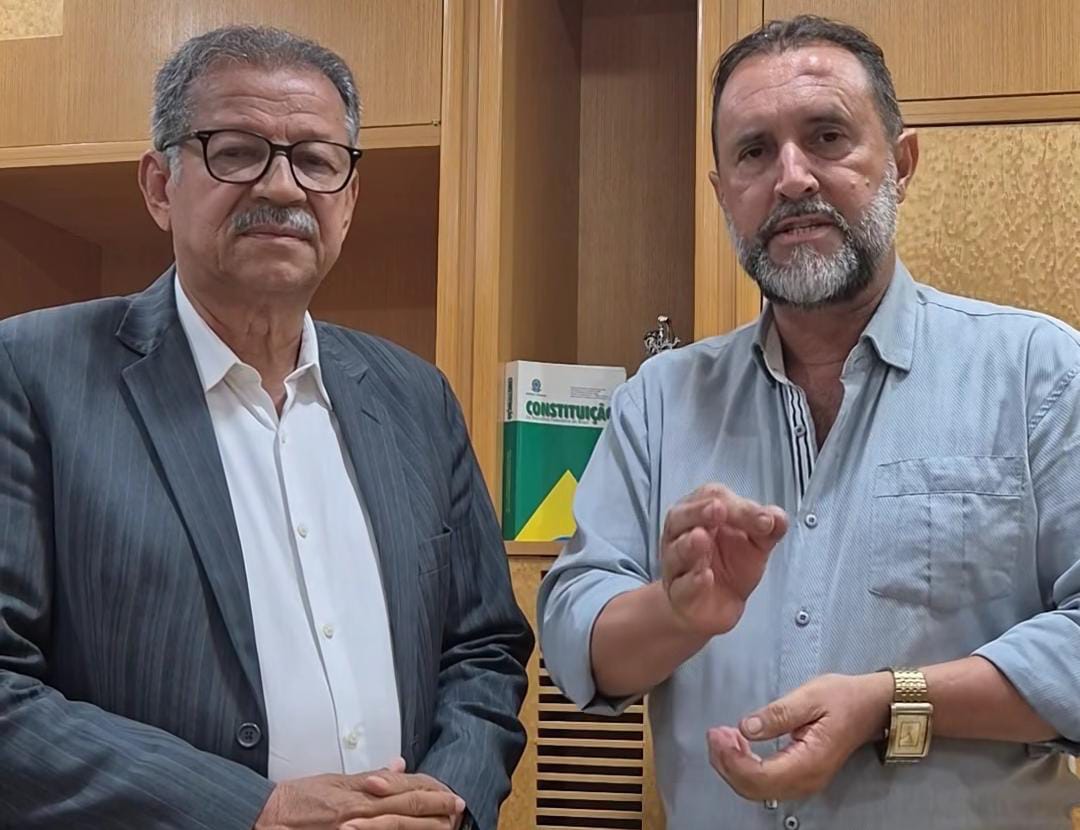 Desembargador aposentado Sebastião Coelho e o líder Chicão Caminhoneiro